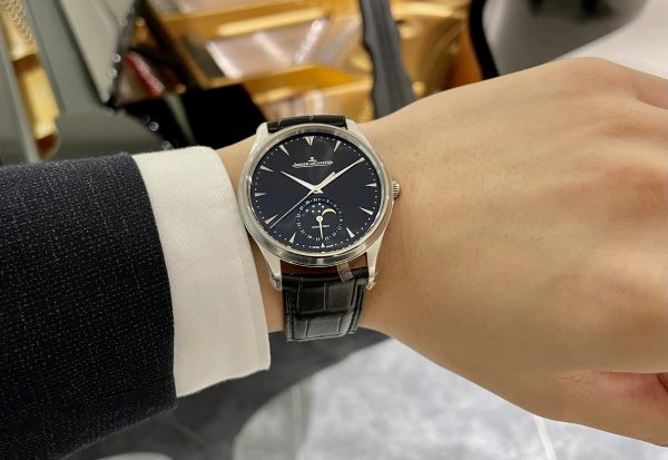 JAEGER LECOULTRE マスターウルトラシンムーン ブラック Q1368470